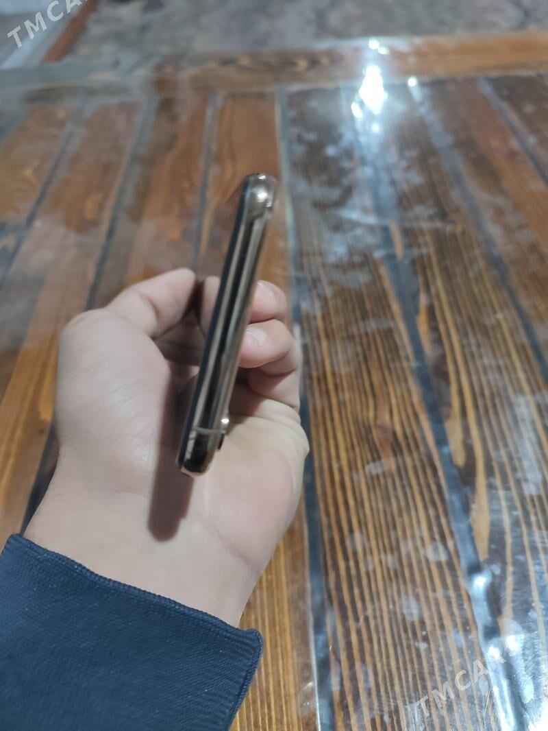 iPhone xs - Mary - img 4