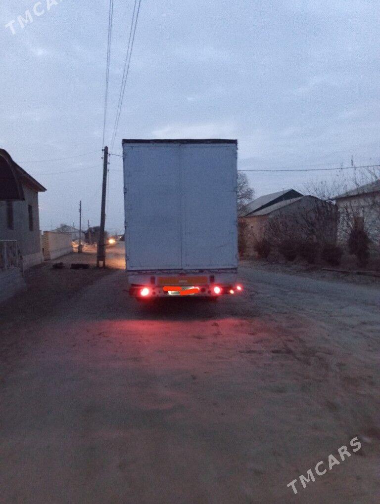 Schmitz SCF-24G 2004 - 220 000 TMT - Кёнеургенч - img 1