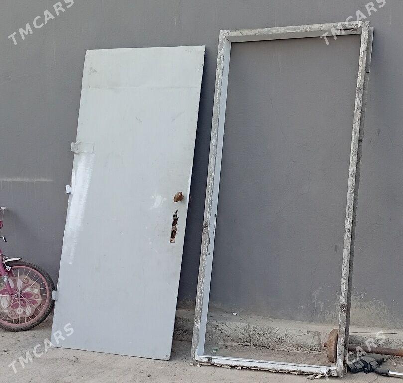 Железная дверь - Köşi - img 1