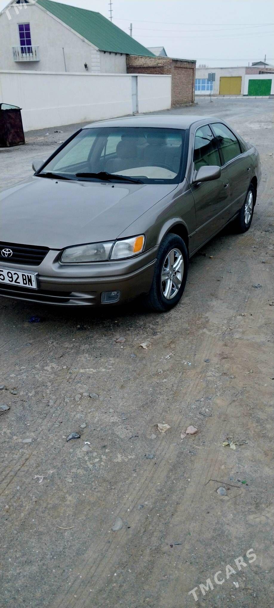 Toyota Camry 1999 - 132 000 TMT - Bereket - img 1