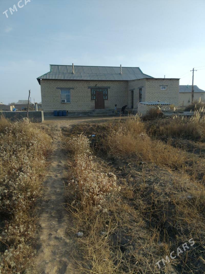 jay - Бабадайхан - img 1