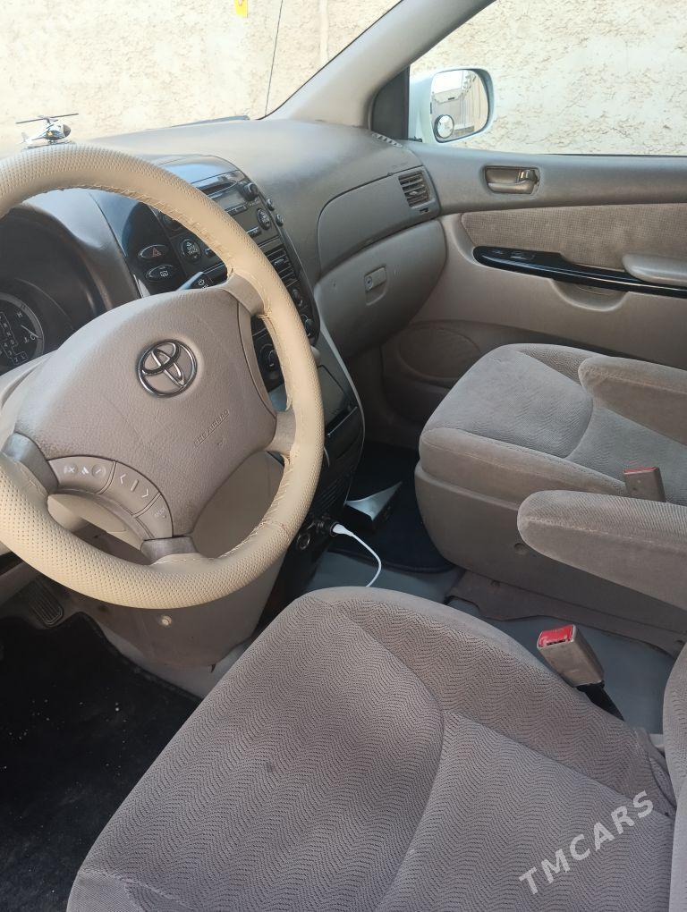 Toyota Sienna 2004 - 220 000 TMT - Gumdag - img 4