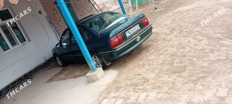 Opel Vectra 1994 - 40 000 TMT - Гурбансолтан Едже - img 1