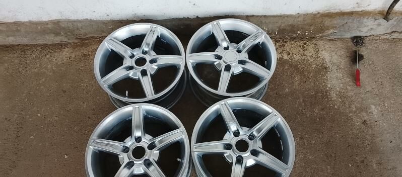 Mercedes diska 2 400 TMT - Бахарден - img 1