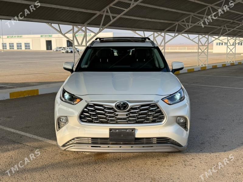 Toyota Highlander 2021 - 651 000 TMT - Ашхабад - img 1