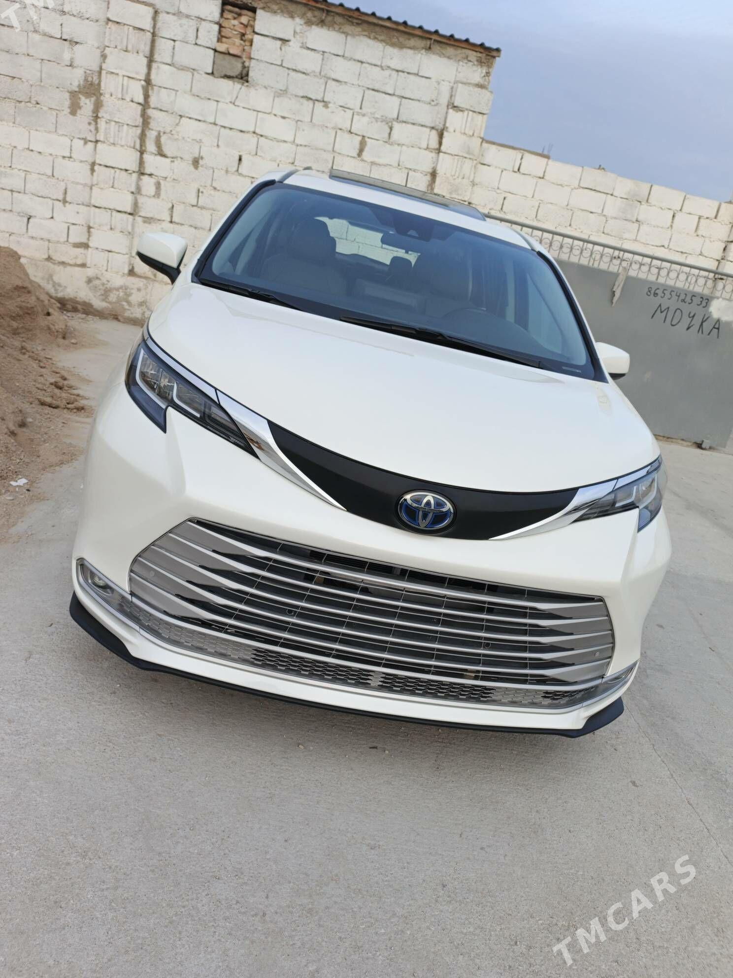 Toyota Sienna 2021 - 519 400 TMT - Balkanabat - img 1