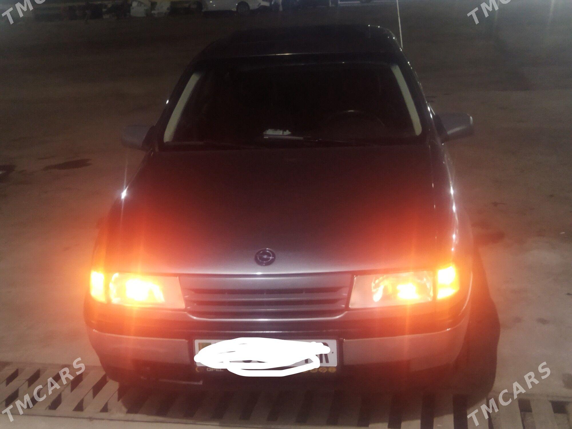 Opel Vectra 1990 - 40 000 TMT - Mary - img 4