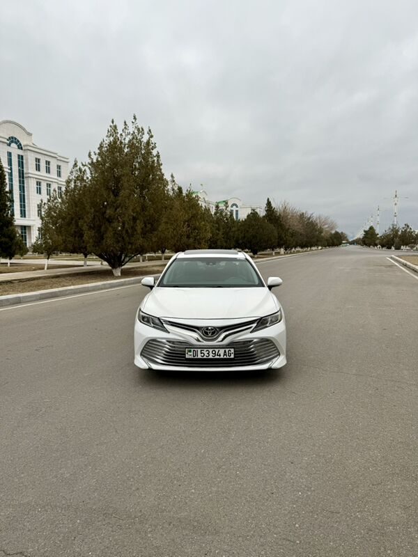 Toyota Camry 2018 - 305 000 TMT - Aşgabat - img 2