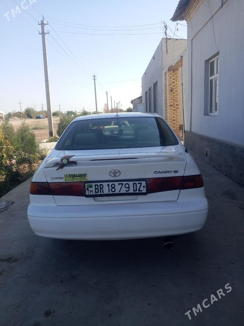 Toyota Camry 1999 - 130 000 TMT - Gubadag - img 2