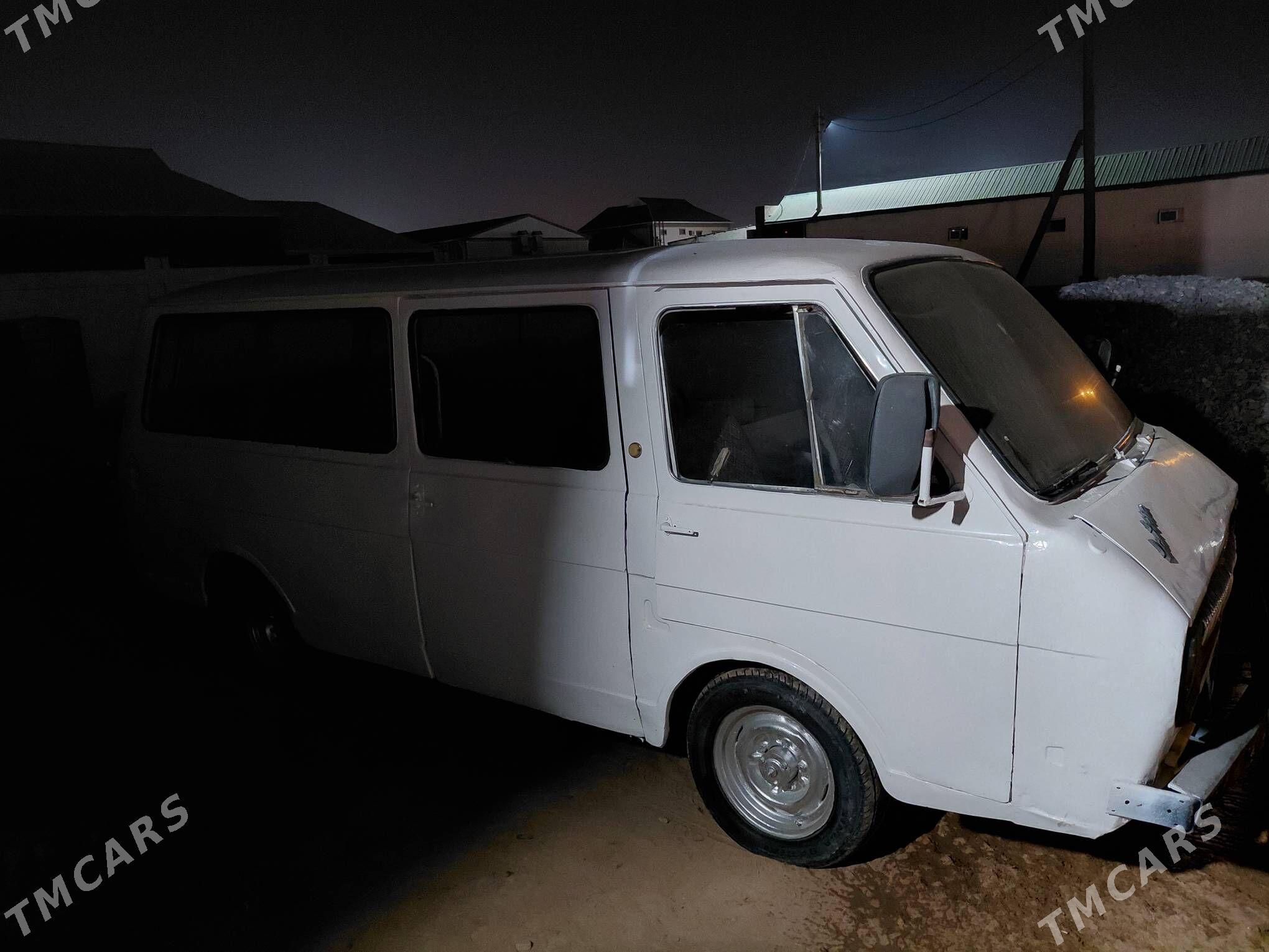 RAF 2203 1990 - 15 000 TMT - Mary - img 1