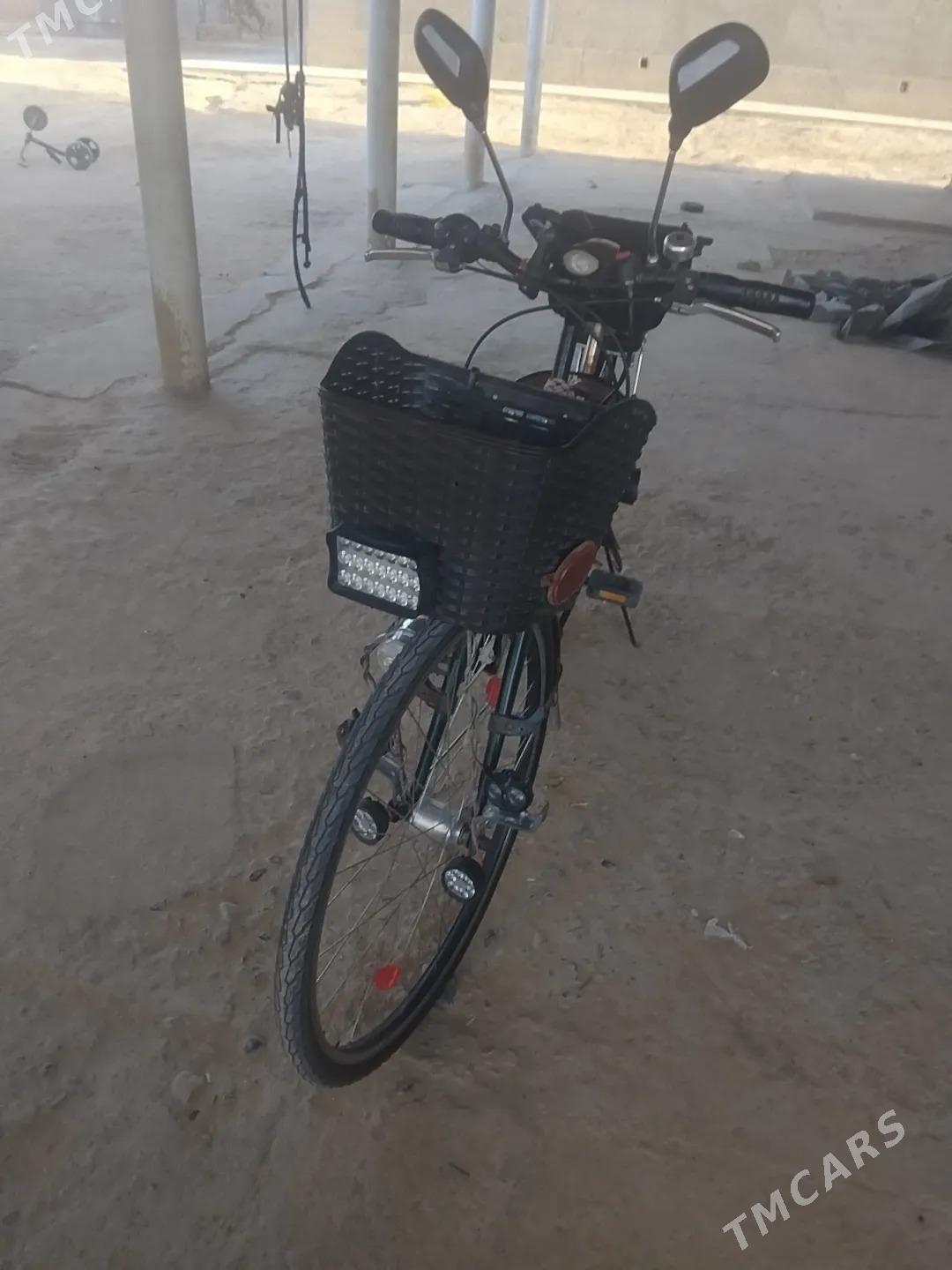 28 LIK WELOSIPED - Ёлётен - img 1