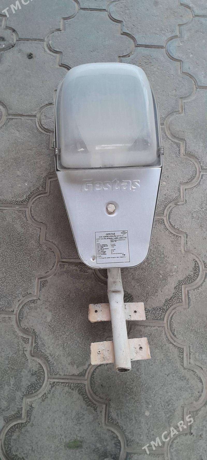 Prožektor/прожектор - 30 мкр - img 1