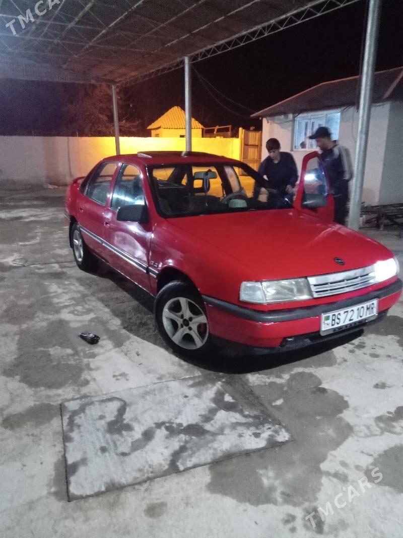 Opel Vectra 1990 - 28 000 TMT - Ёлётен - img 1