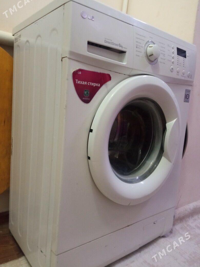 kir maşyn hemde haly - Büzmeýin - img 1