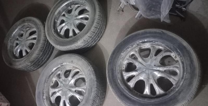 diska teker 265. 50r. 20 roadstone 3 000 TMT - Howdan "W" - img 1