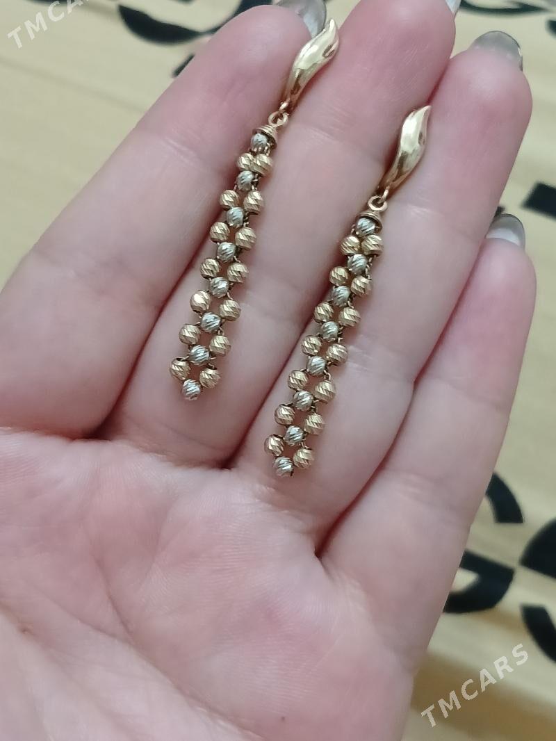 Gyzyl gulakhalka - Балканабат - img 1