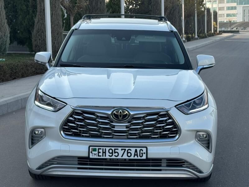 Toyota Highlander 2023 - 570 000 TMT - Aşgabat - img 1