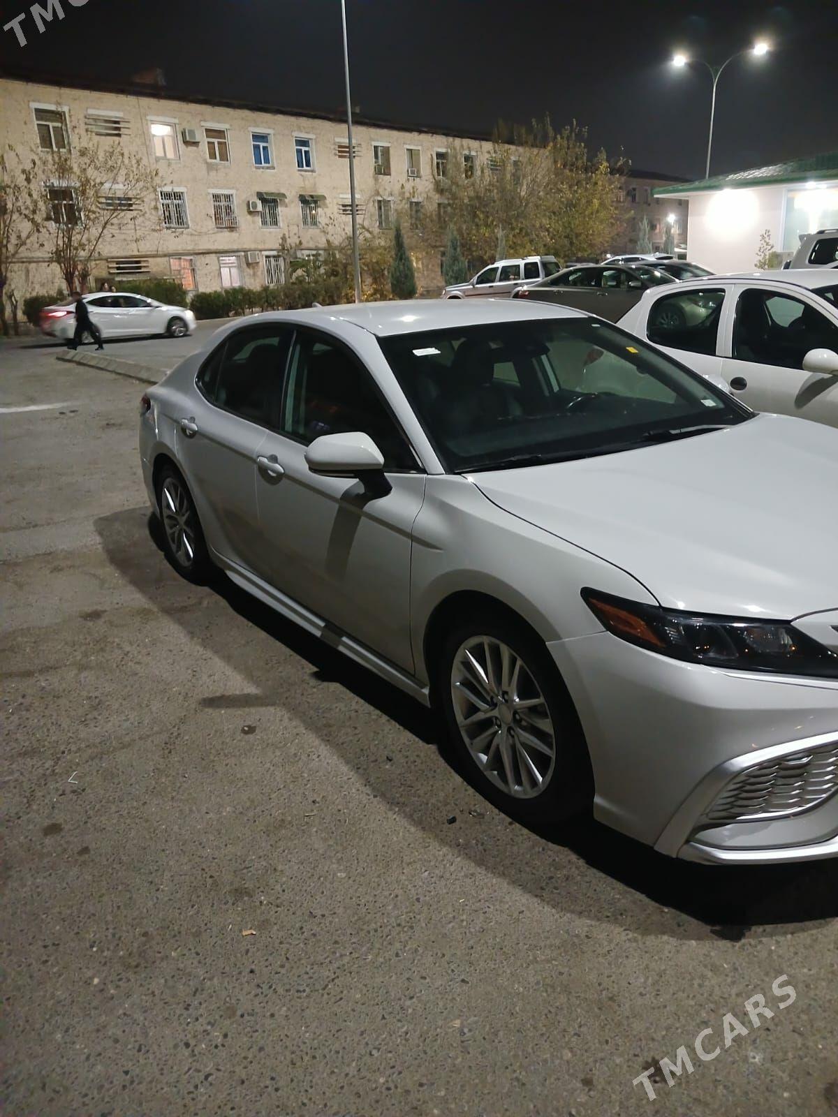 Toyota Camry 2022 - 340 000 TMT - Досааф - img 1