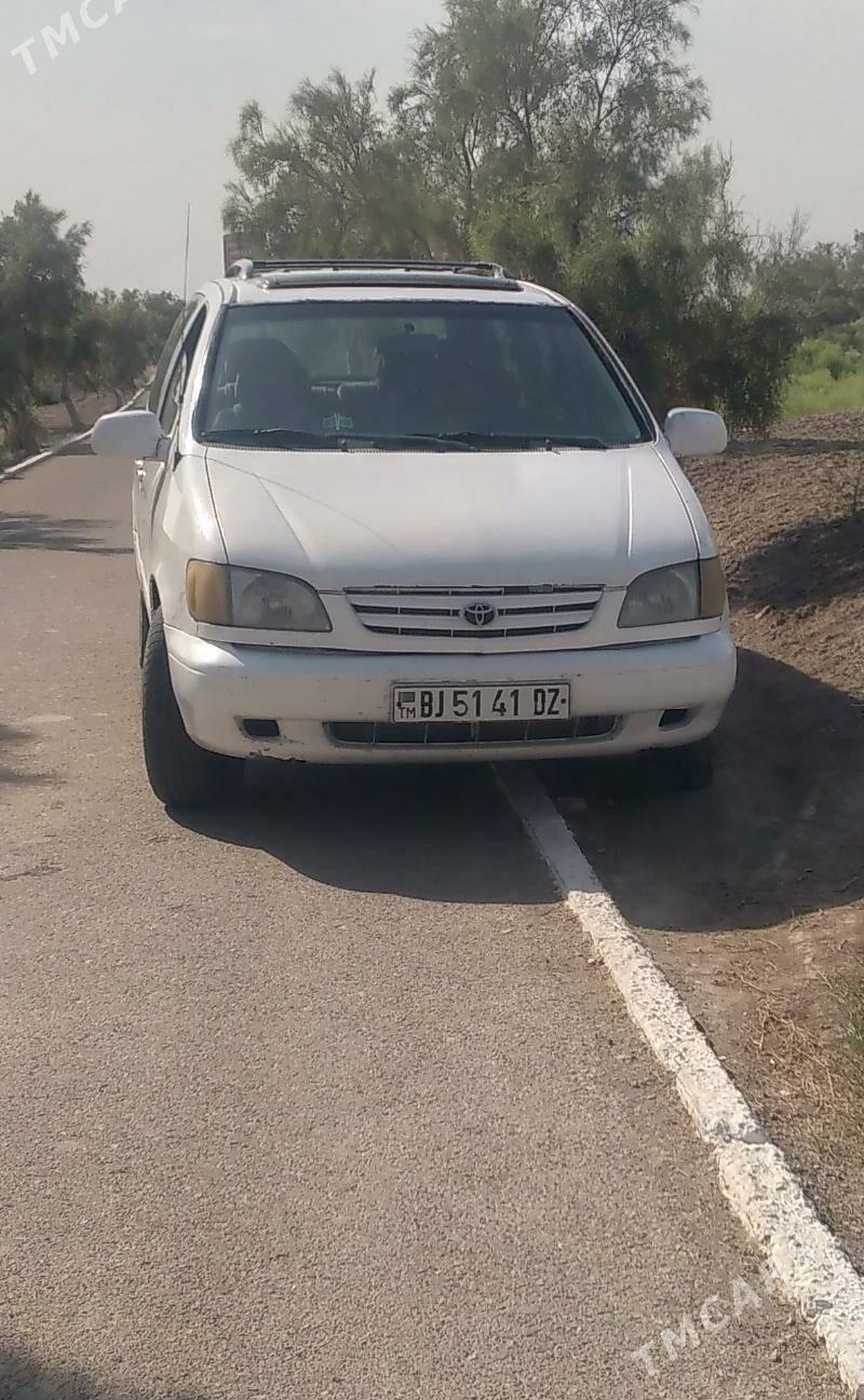 Toyota Sienna 1998 - 120 000 TMT - Gubadag - img 1