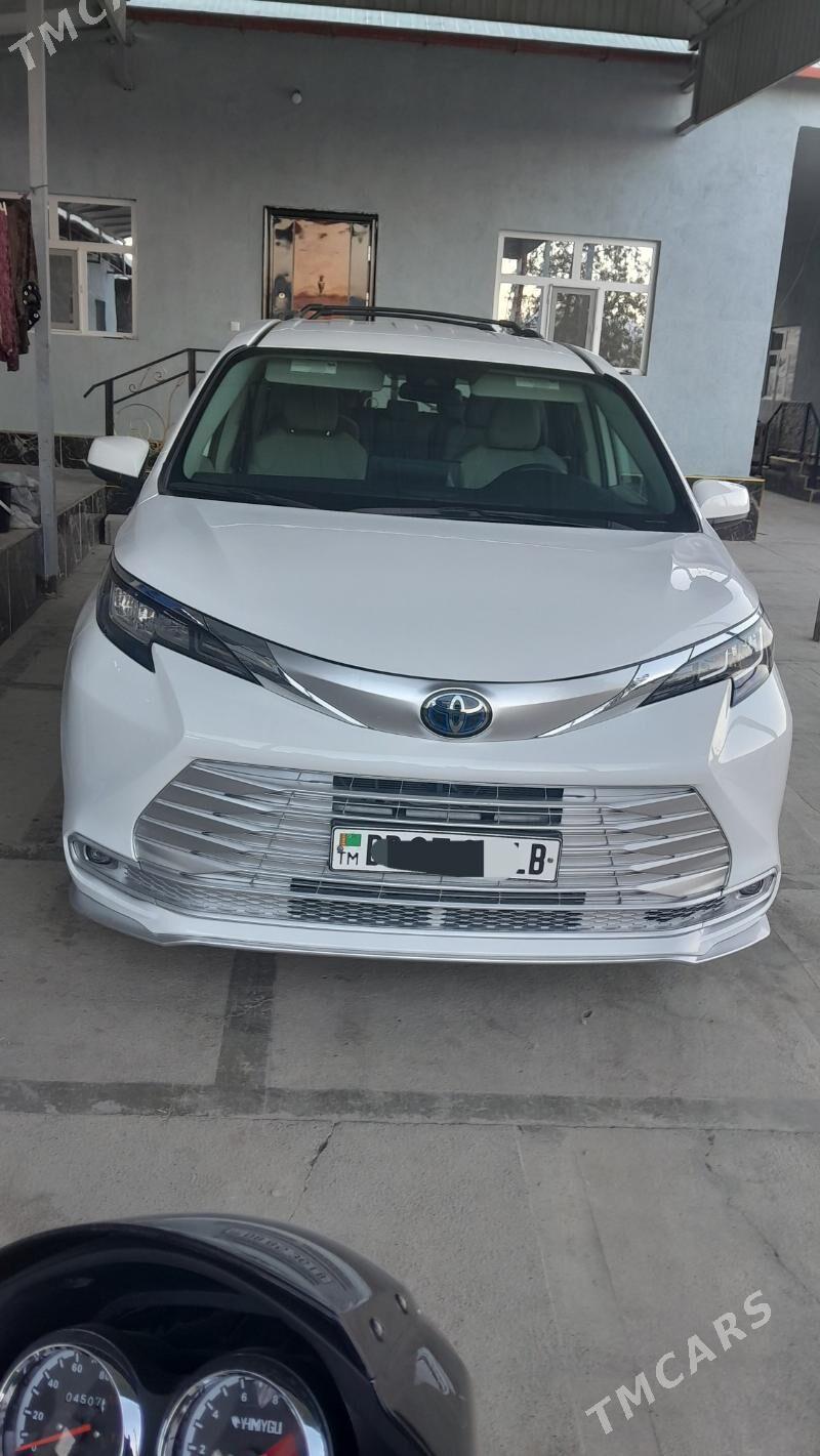 Toyota Sienna 2022 - 465 000 TMT - Köýtendag - img 1