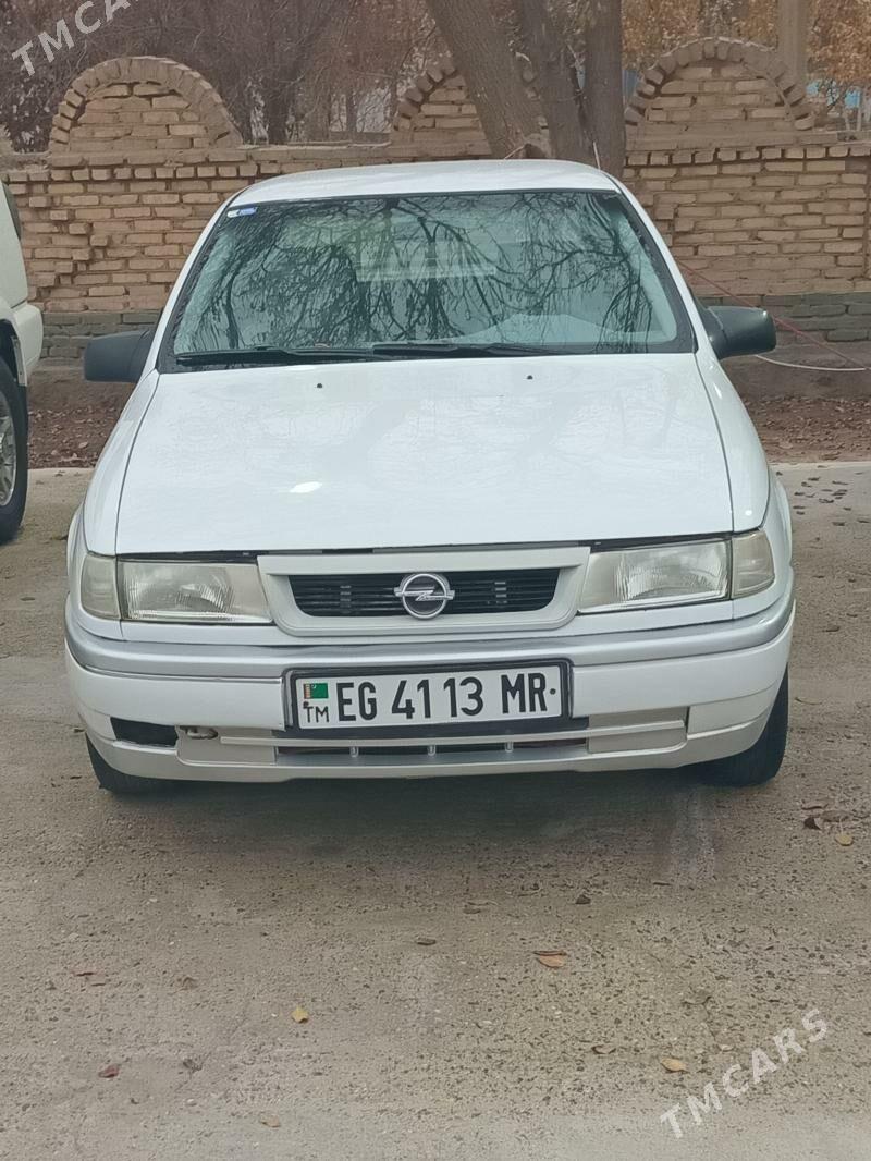 Opel Vectra 1990 - 40 000 TMT - Мары - img 1