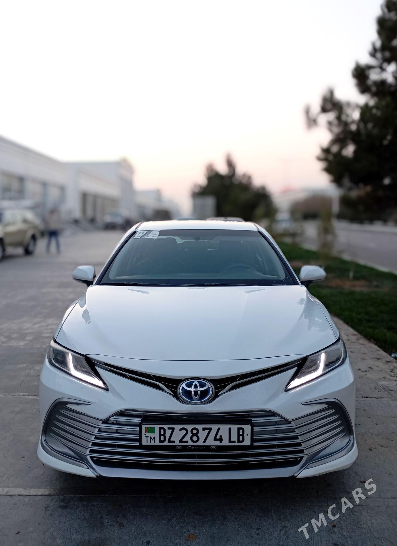 Toyota Camry Hybrid 2021 - 235 000 TMT - Туркменабат - img 1