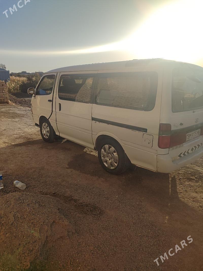 Toyota Hiace 1993 - 60 000 TMT - Мары - img 1
