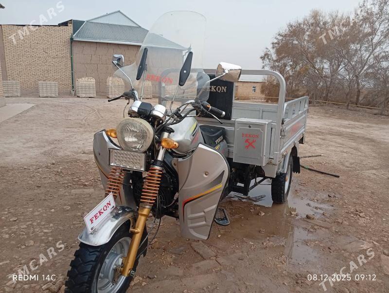 Toyota Camry 2023 - 23 500 TMT - Ходжамбаз - img 1