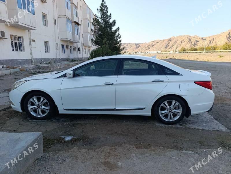 Hyundai Sonata 2011 - 160 000 TMT - Туркменбаши - img 1