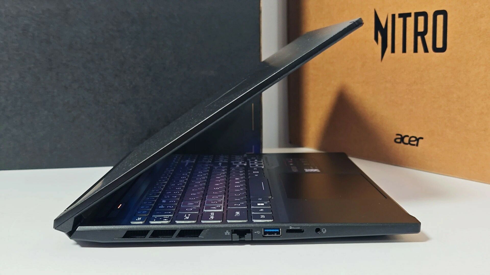 Nitro 16" 180Hz RTX5060 32/1TB - Aşgabat - img 4