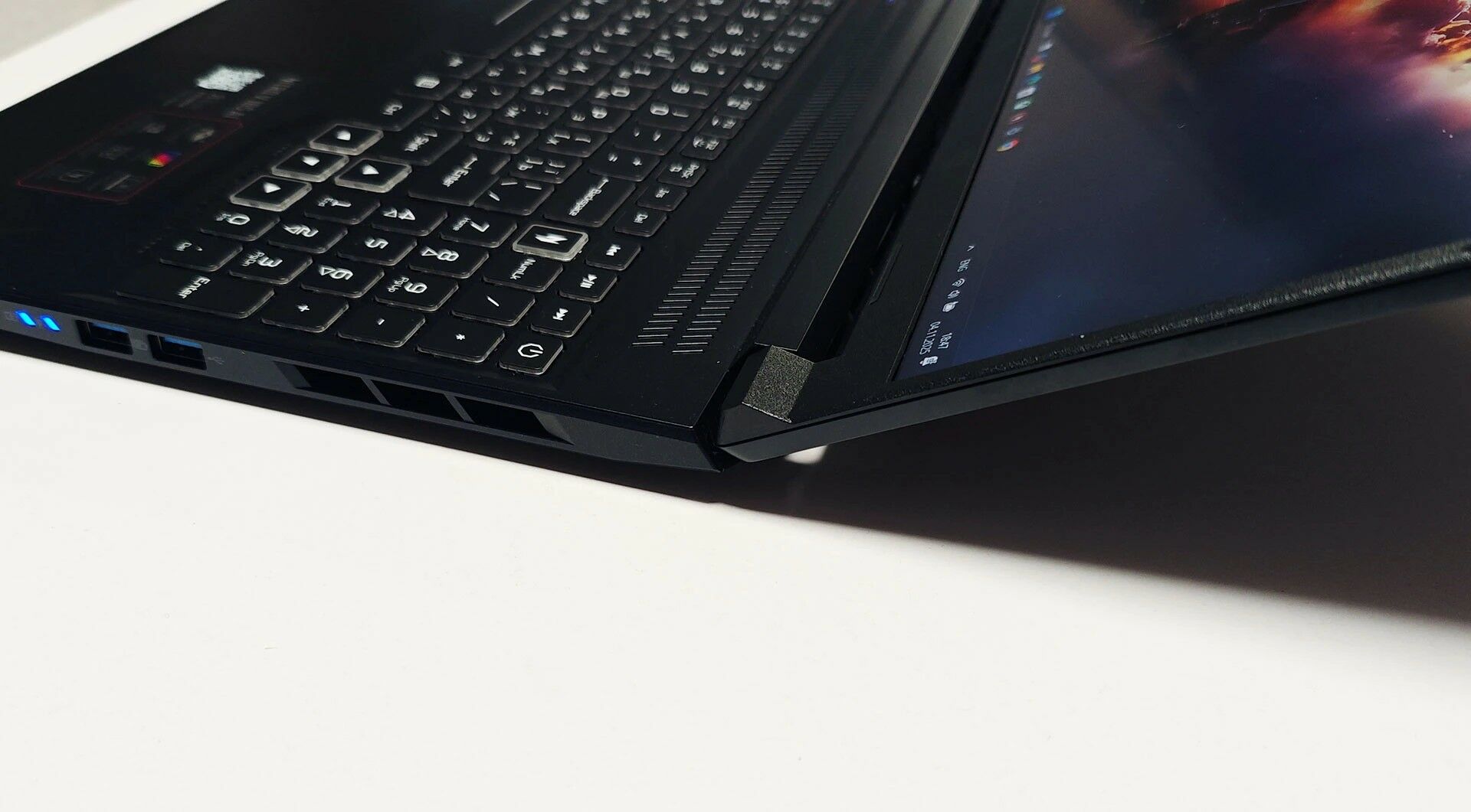 Nitro 16" 180Hz RTX5060 32/1TB - Aşgabat - img 9