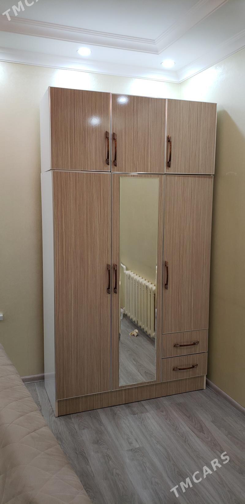 Mebil Şkaf - Мир 3 - img 1