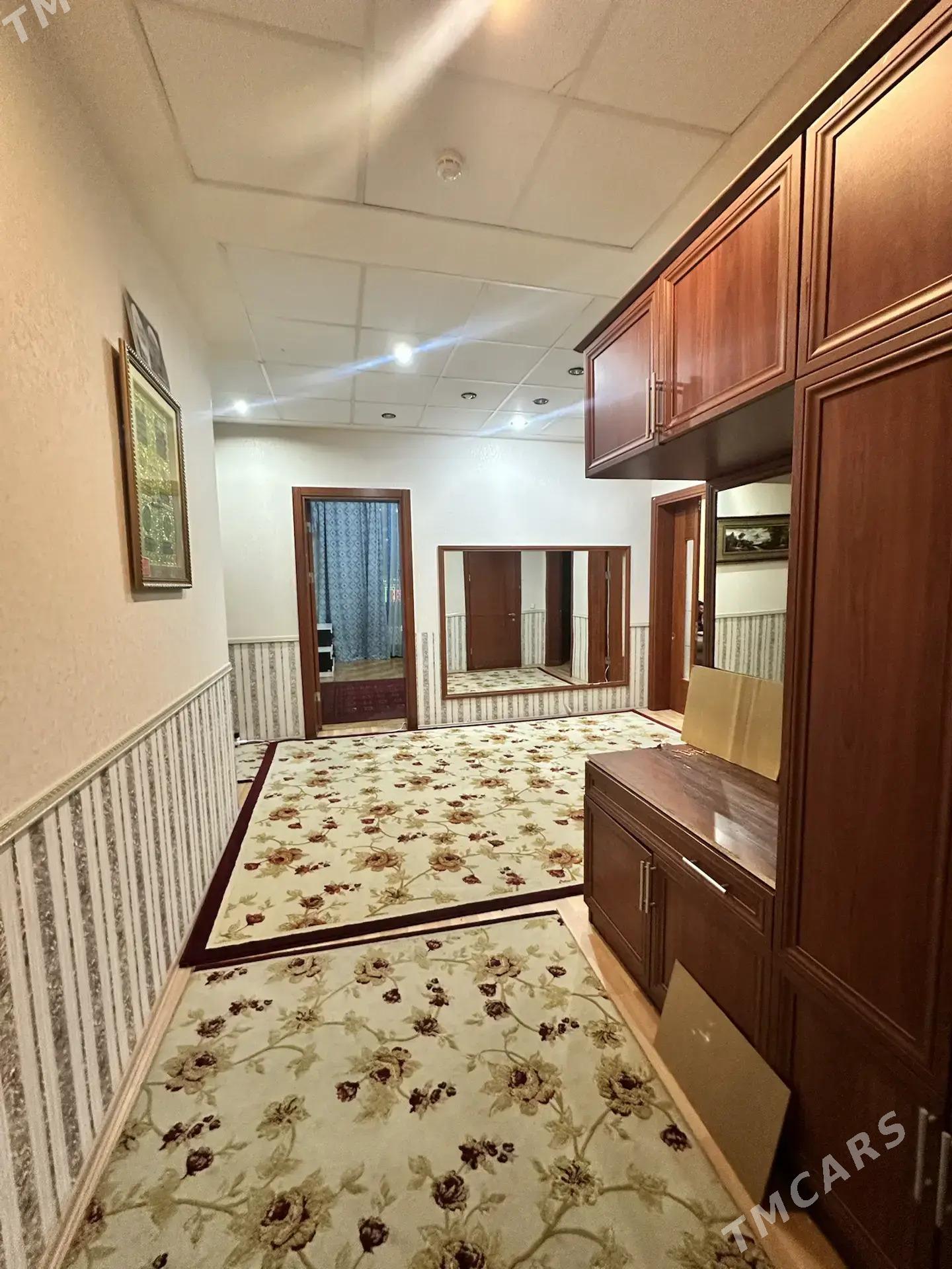 АРЕНДА ПОДВОЙСКАЯ - Aşgabat - img 1