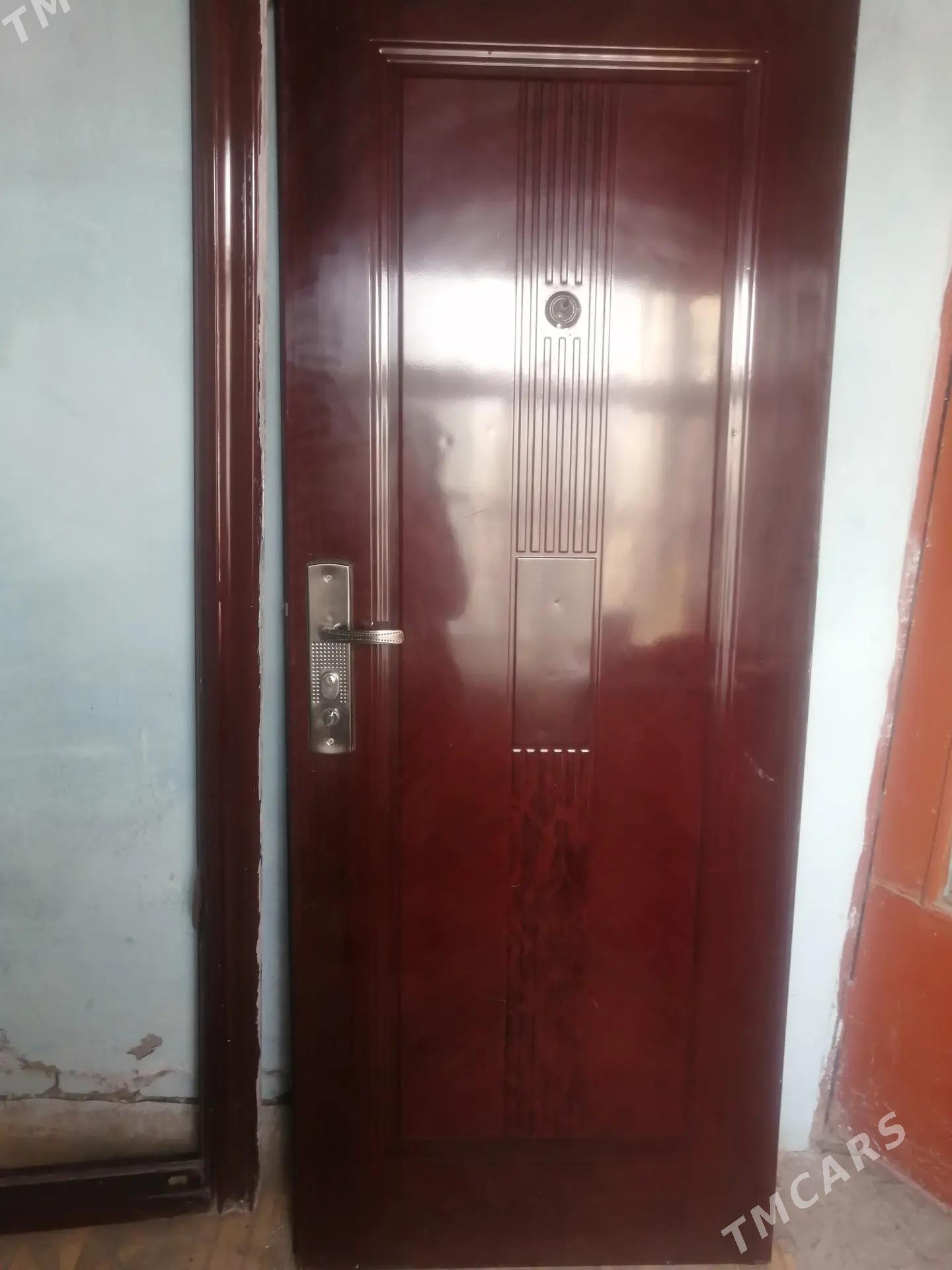 Дверь очень хорошаЯ - Чарджоу - img 1