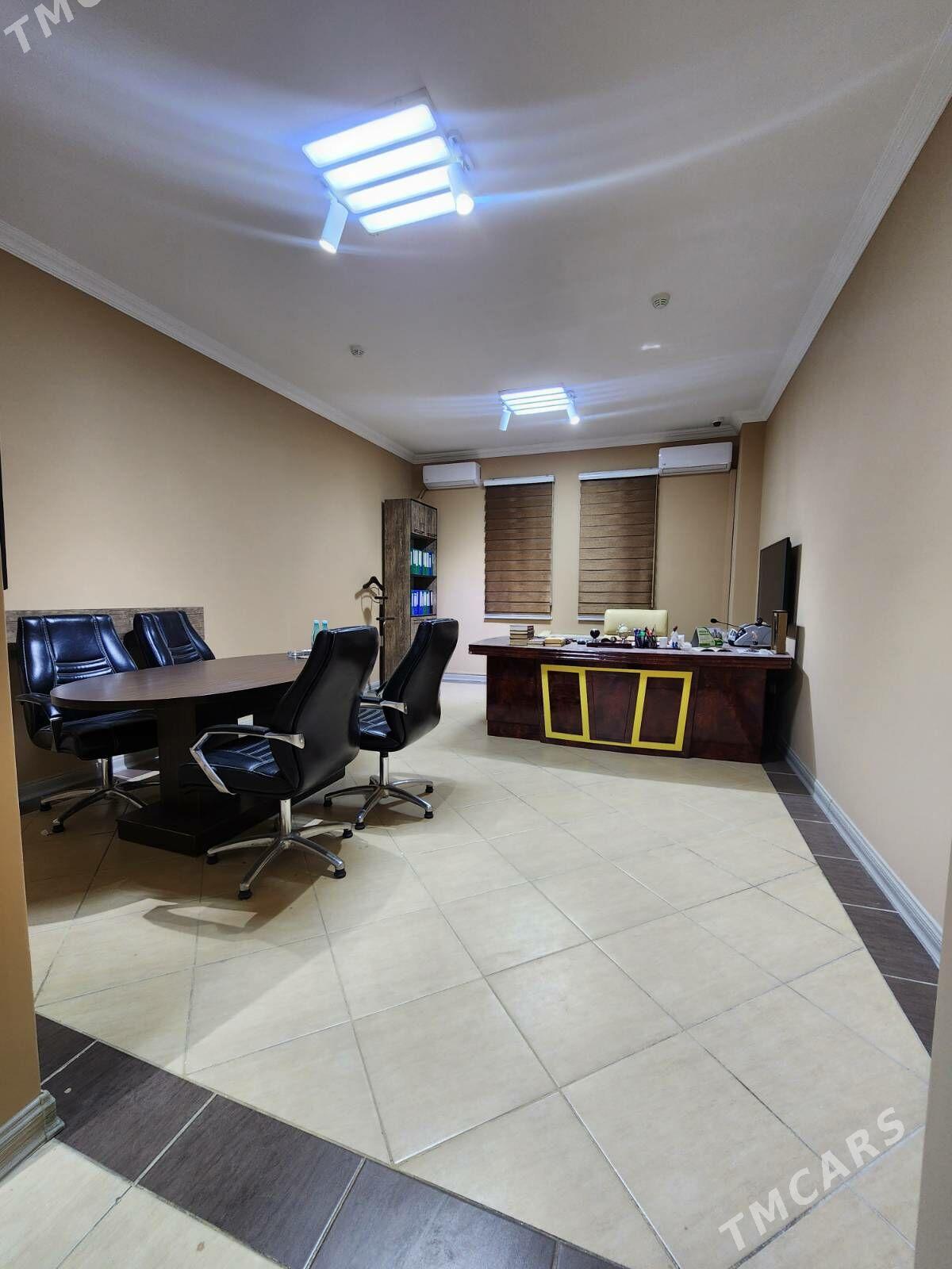 Satlyk pomişenýa Taslama 200m² - Aşgabat - img 1