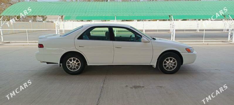 Toyota Camry 1998 - 129 000 TMT - Байрамали - img 4