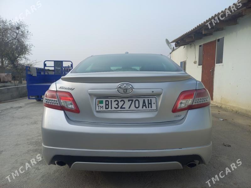 Toyota Camry 2010 - 220 000 TMT - Гёкдепе - img 3