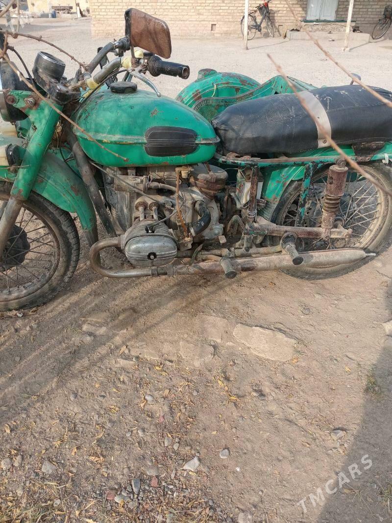 Ural 4320 1990 - 5 000 TMT - Murgap - img 1