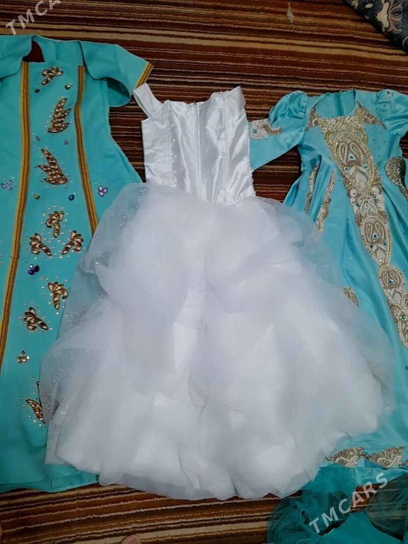 fata gyz çaga  köýnek geýlen - Мир 4 - img 4