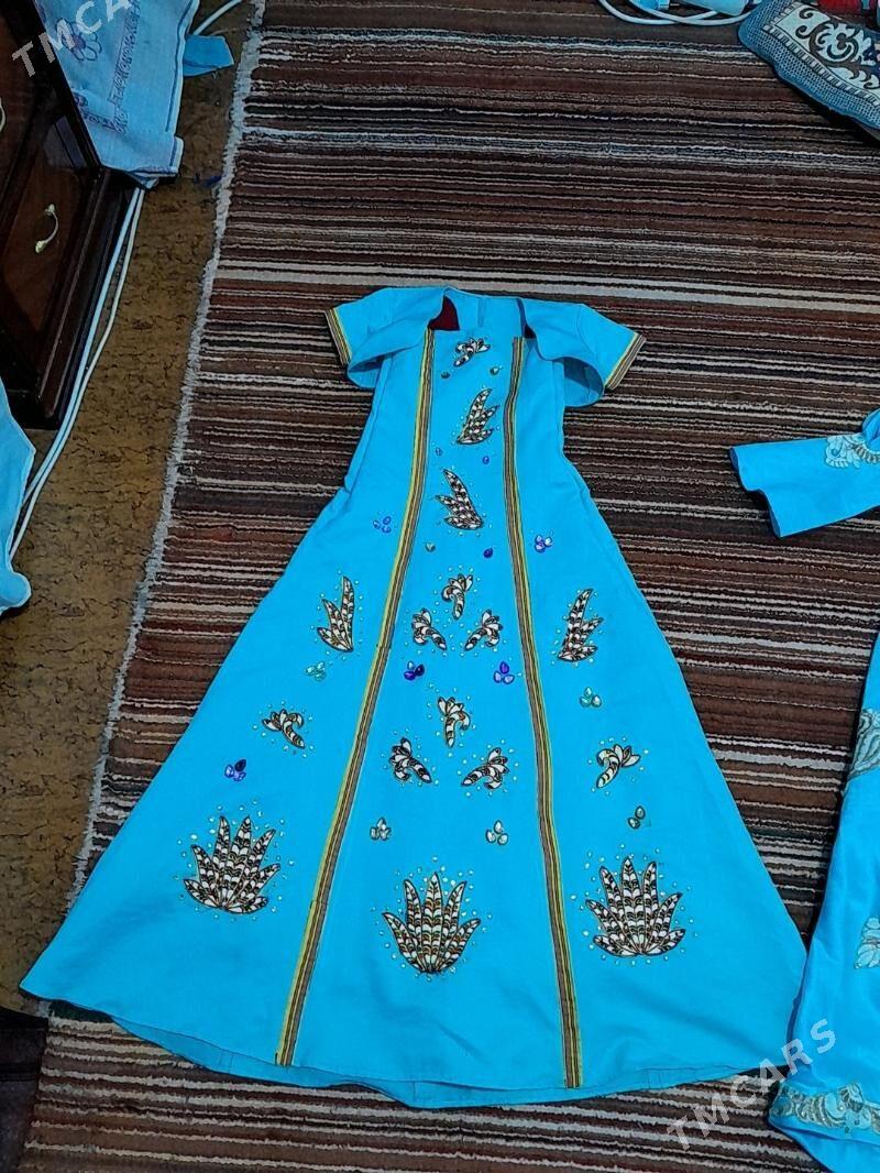 fata gyz çaga  köýnek geýlen - Мир 4 - img 3