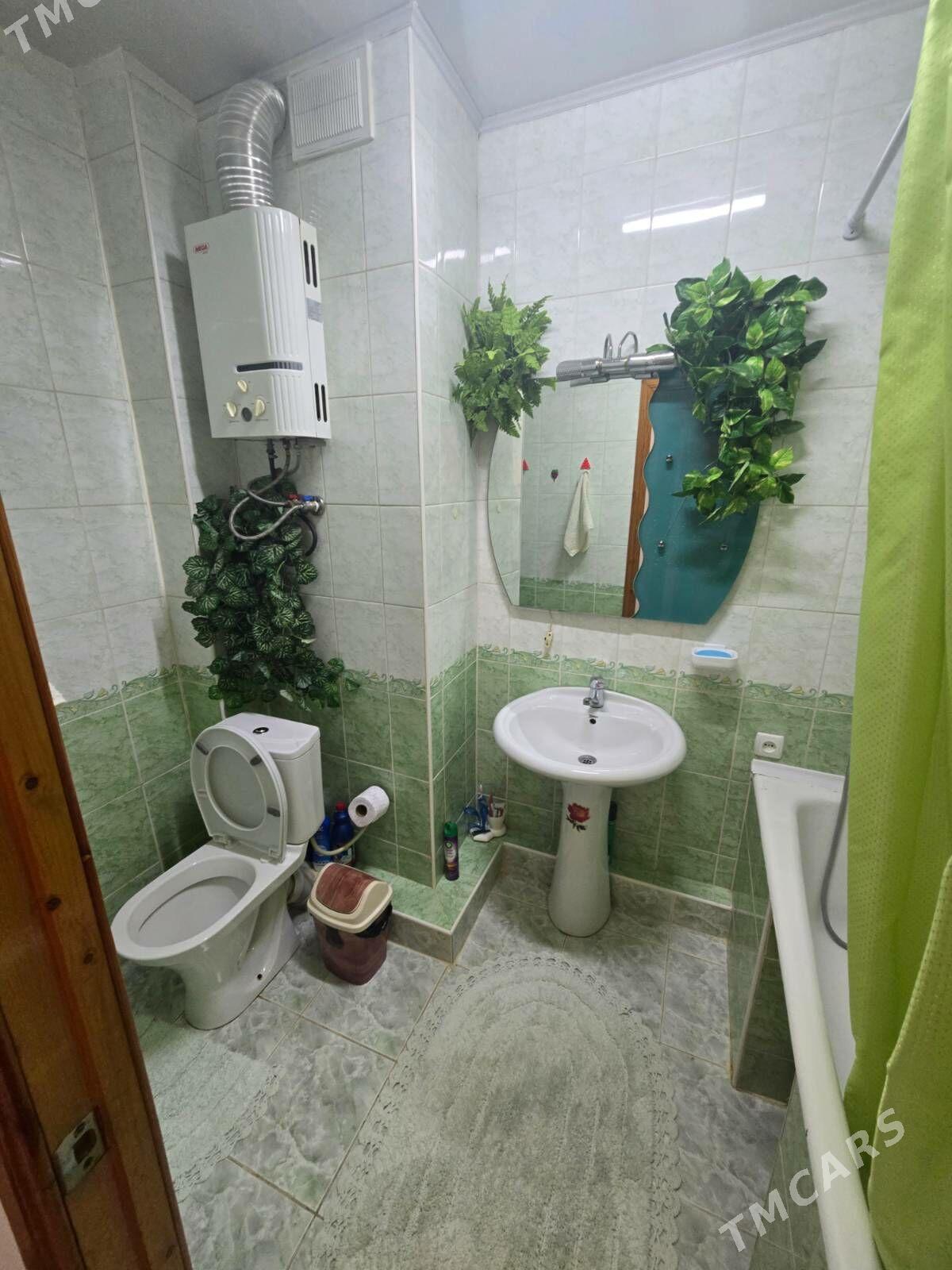 ДОСААФ 1 этаж 2 ком и двор - Aşgabat - img 3