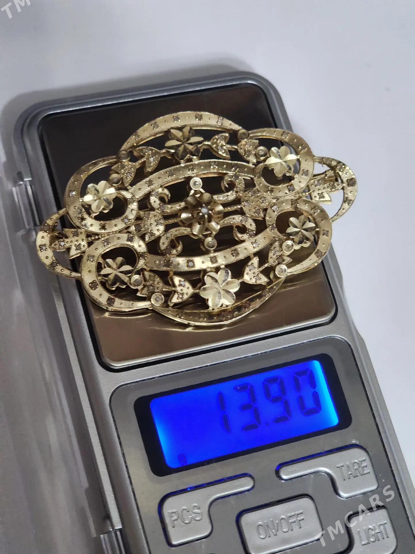 Brilliant broska - Büzmeýin - img 1