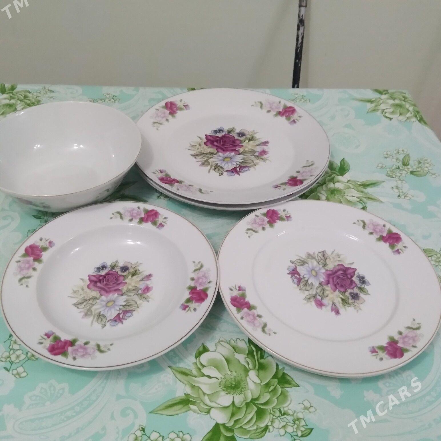 набор фарфоровых тарелок - Байрамали - img 1