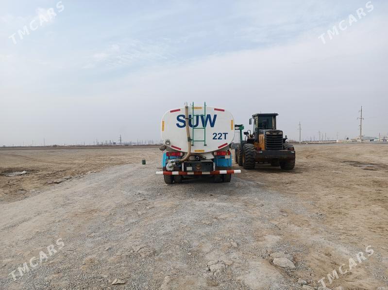 Howo Sinotruk 2012 - 440 000 TMT - Ak bugdaý etraby - img 1