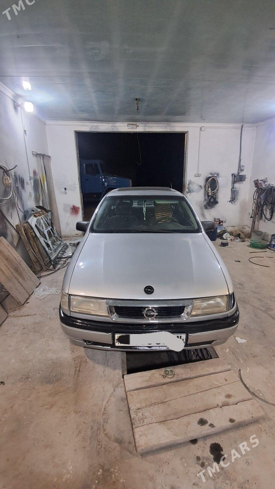 Opel Vectra 1989 - 36 000 TMT - Гумдаг - img 1