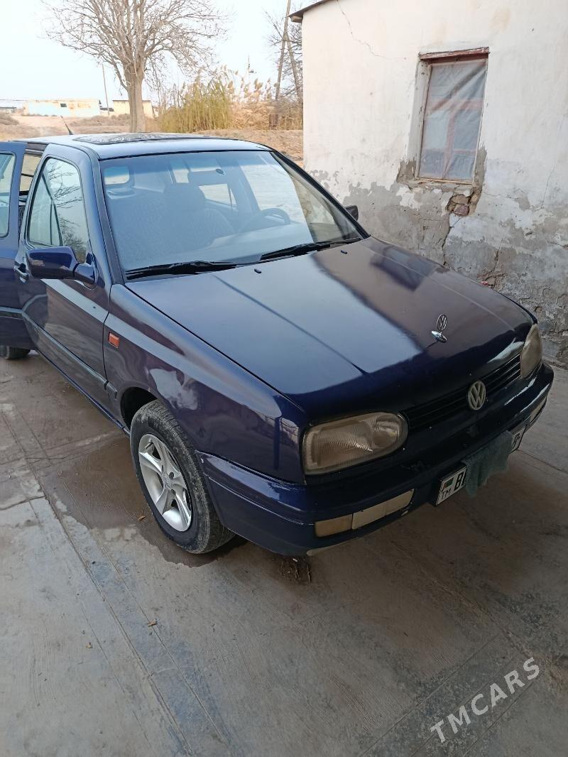 Volkswagen Golf 1993 - 28 000 TMT - Garabekewül - img 1
