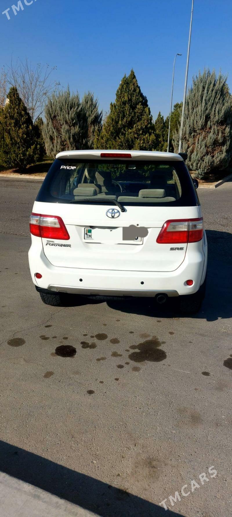 Toyota Fortuner 2009 - 300 000 TMT - Aşgabat - img 1