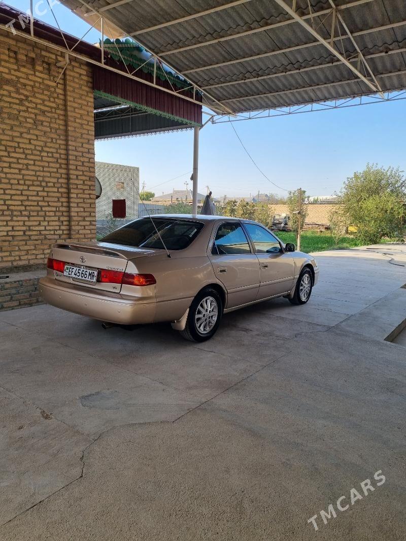 Toyota Camry 2000 - 182 000 TMT - Мары - img 1