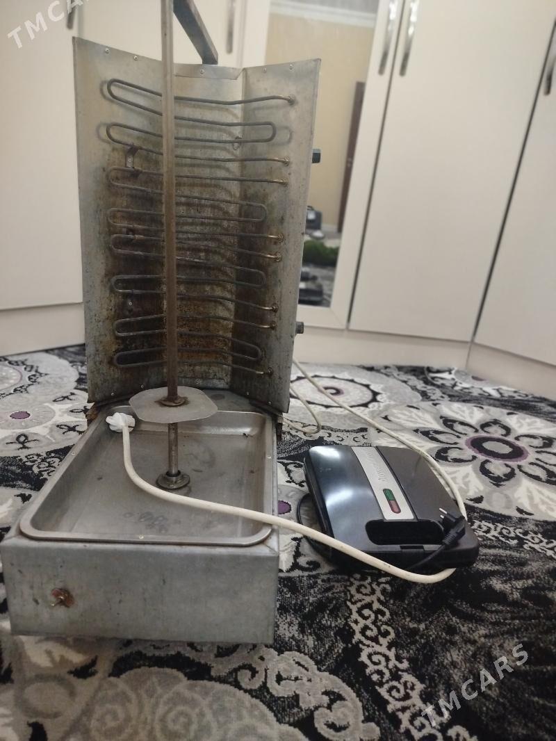 döner aparat tosteri bilen bil - Büzmeýin - img 1