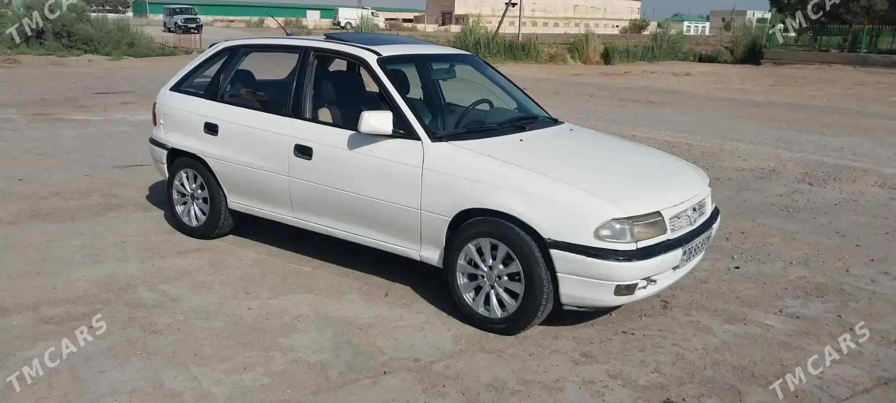 Opel Astra 1992 - 50 000 TMT - Ёлётен - img 1